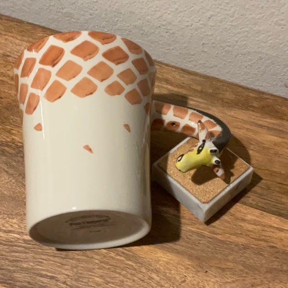 Standing tall Giraffe mug - Picture 1 of 4